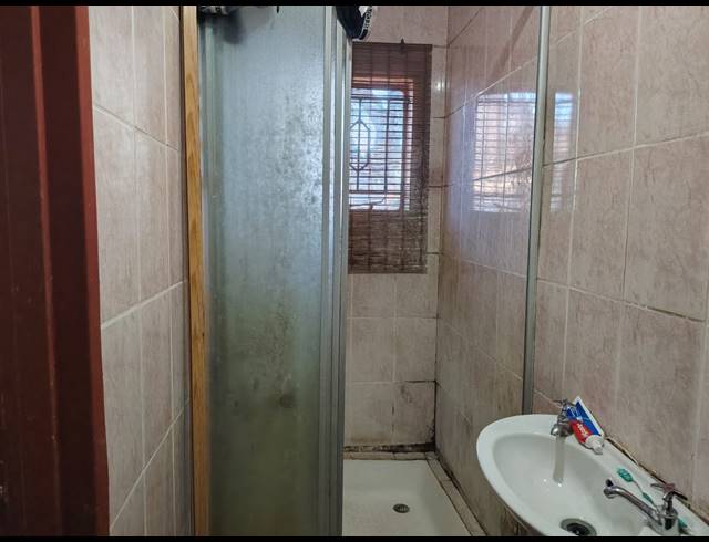 3 BEDROOM HOUSE FOR SALE IN GEELHOUTPARK